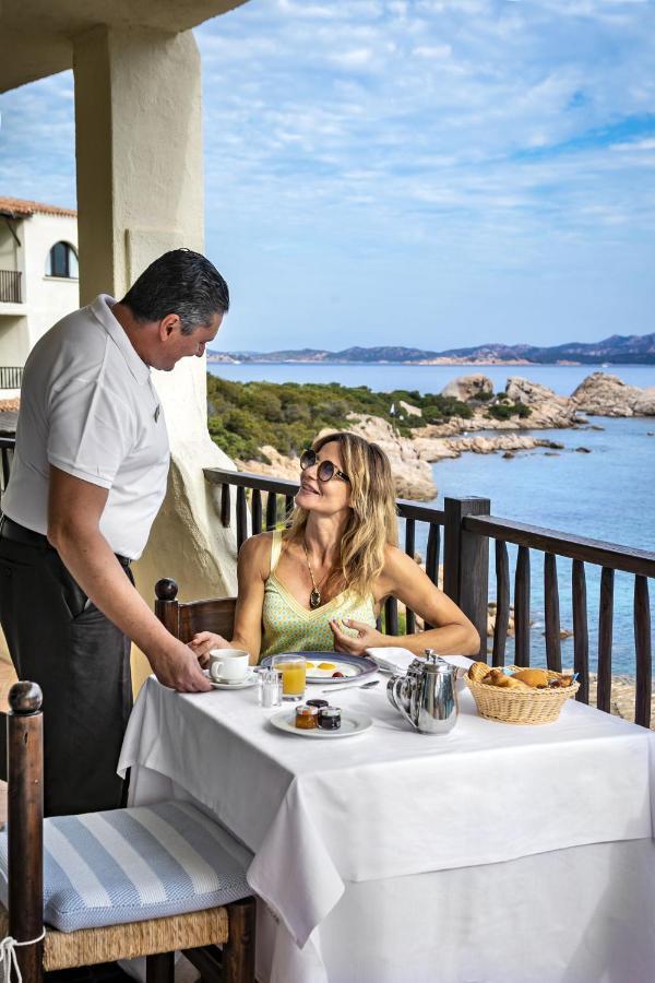 Club Hotel Baja Sardinia Bagian luar foto