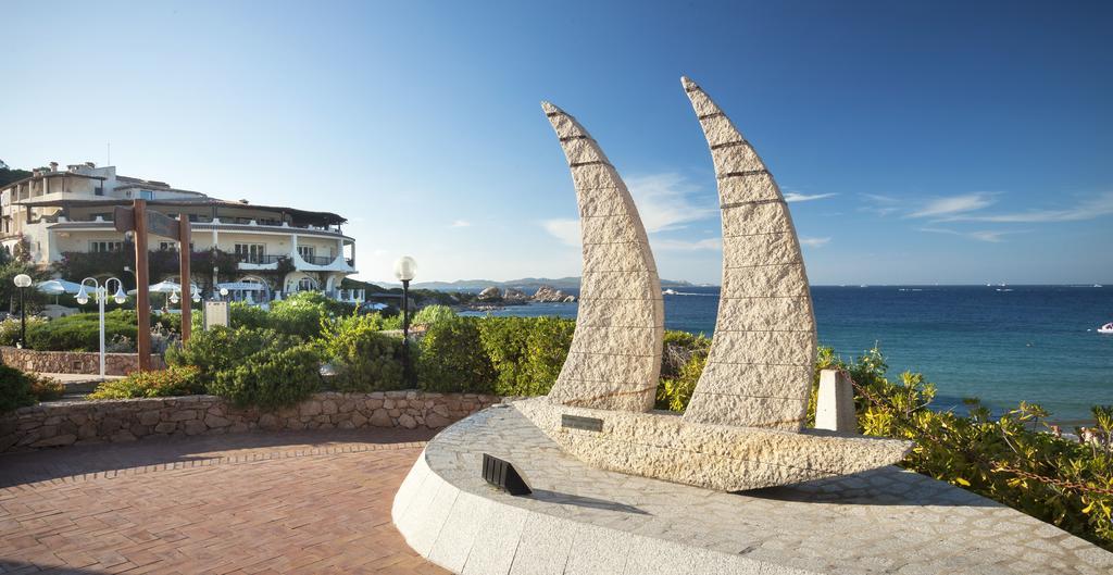 Club Hotel Baja Sardinia Bagian luar foto